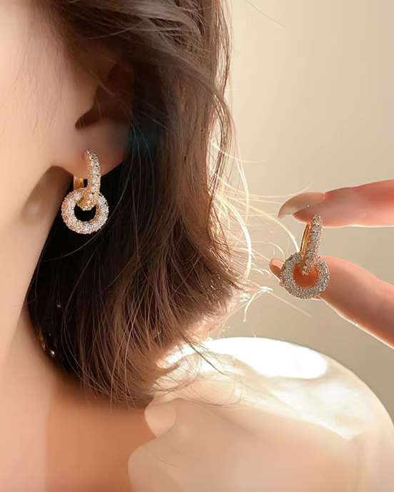 Elara Drop Earring