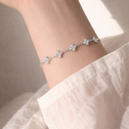 Élora Clover Bracelet